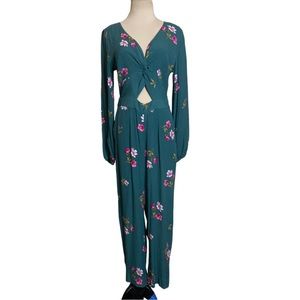 Abercrombie & Fitch floral long sleeve jumpsuit - size Small